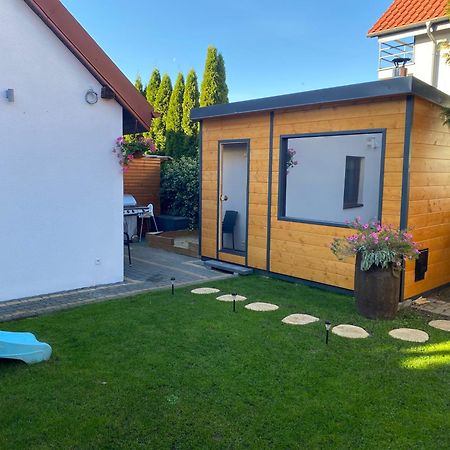 Pokoje Przy Kawiarence 4 Rewa Exterior foto